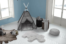 Lade das Bild in den Galerie-Viewer, Lovely Kids 325-Hippo Grau / Blau 55cm x 90cm