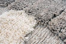 Lade das Bild in den Galerie-Viewer, Modena 424 Lion 133cm x 133cm Kinderteppich Rund