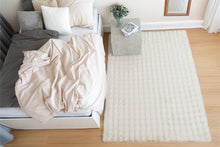 Lade das Bild in den Galerie-Viewer, Hailey 125 Creme 200 x 290 cm
