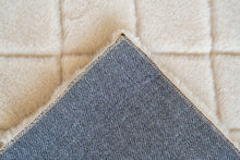 Lade das Bild in den Galerie-Viewer, Imala 125 Creme 120 x 160 cm
