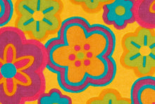 Lade das Bild in den Galerie-Viewer, Living Mat 3 Multi / Gelb 64cm x 168cm
