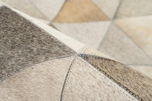 Lade das Bild in den Galerie-Viewer, Lavin 325 Grau 120 x 170 cm
