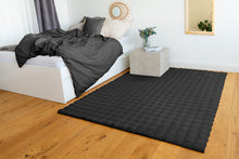 Lade das Bild in den Galerie-Viewer, Hailey 125 Schwarz 160 x 230 cm
