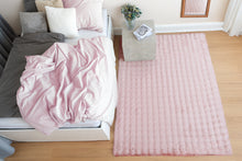 Lade das Bild in den Galerie-Viewer, Hailey 125 Rosa 160 x 230 cm
