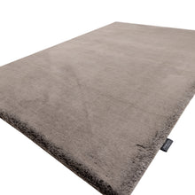 Lade das Bild in den Galerie-Viewer, Luxe  525 Wallnuß 200cm x 290cm
