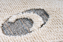 Lade das Bild in den Galerie-Viewer, Modena 421 Cats 133cm x 133cm
