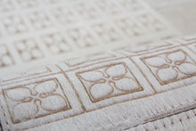 Lade das Bild in den Galerie-Viewer, Gleam 560 Weiß 160cm x 230cm
