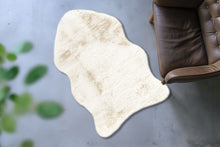 Lade das Bild in den Galerie-Viewer, Boundless 226 Creme
