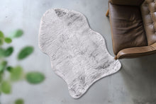 Lade das Bild in den Galerie-Viewer, Boundless 226 Grau
