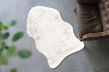 Lade das Bild in den Galerie-Viewer, Boundless 226 Weiß
