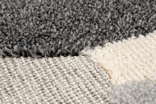 Lade das Bild in den Galerie-Viewer, Modena 417 Gira 133cm x 133cm
