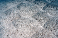 Lade das Bild in den Galerie-Viewer, Royal Glow 825 Creme 200cm x 200cm
