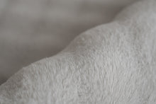 Lade das Bild in den Galerie-Viewer, Hailey 125 Grau 200 x 290 cm
