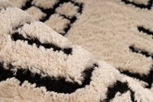 Lade das Bild in den Galerie-Viewer, Loris 525 Weiß 160 x 230 cm
