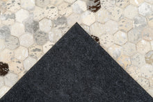 Lade das Bild in den Galerie-Viewer, Lavin 1025 Silber / Grau 80 x 150 cm
