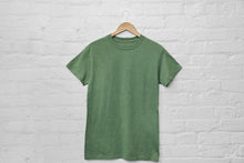Lade das Bild in den Galerie-Viewer, Green T-Shirt
